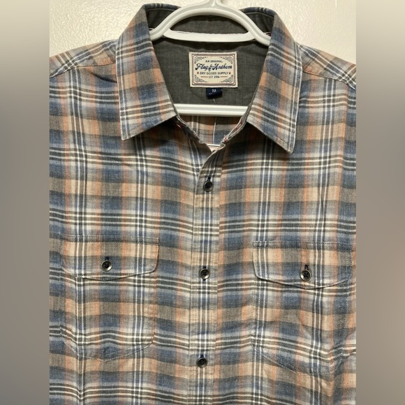 Flag&Anthem Mens Plaid Shirt Button Up Burnout Medium Navy Coral Lightweight NWT - Picture 4 of 13
